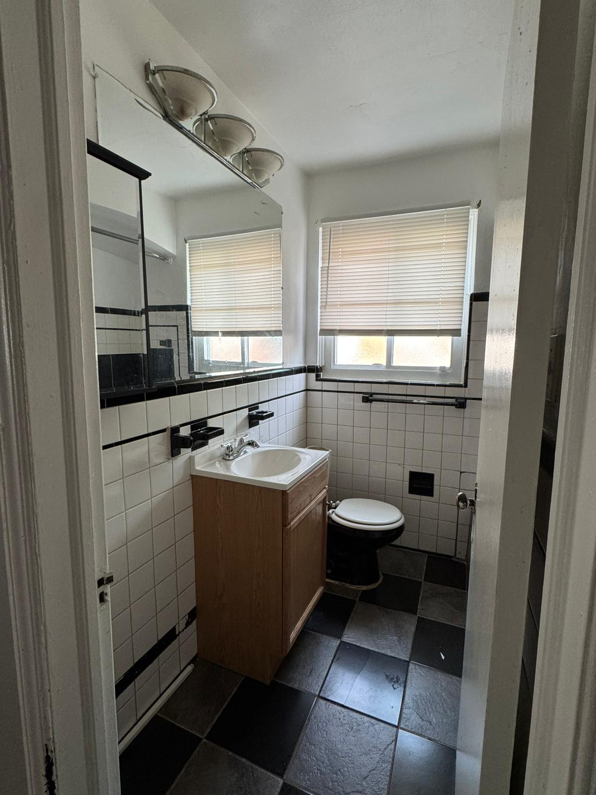 FOR RENT - Casa en Krainz Woods - Imagen 4